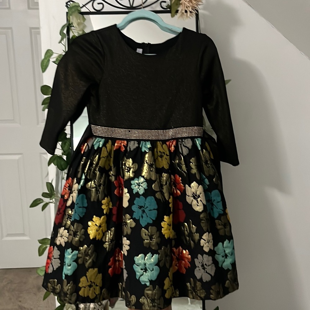 Never worn super cute